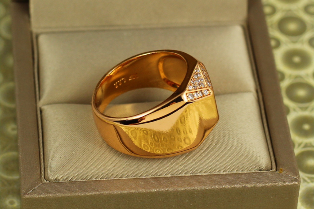 Кільце Xuping Jewelry Грань досконалості р 21 золотисте