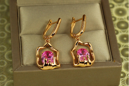 Сережки Xuping Jewelry підвіски Морфо з рожевим каменем 3,5 см золотисті