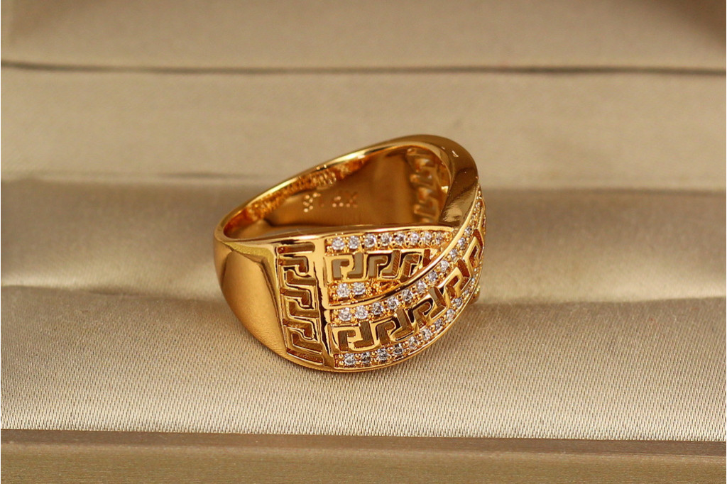 Кільце Xuping Jewelry Олімпія р 19 золотисте