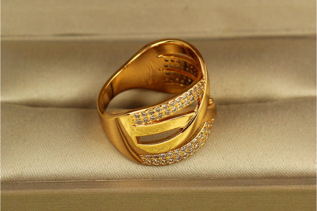 Кільце Xuping Jewelry Широке переплетіння р 19 золотисте