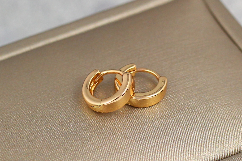 Серьги Xuping Jewelry широкие колечки 8 мм  золотистые