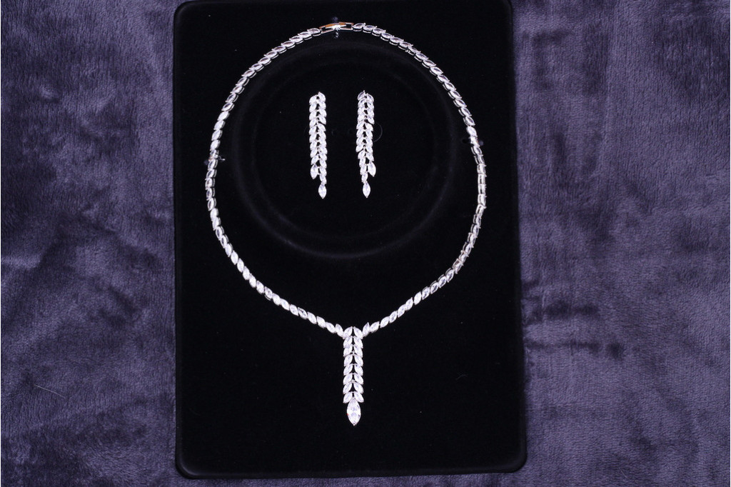 Комплект Колье и серьги Xuping Jewelry Дебора серебристые