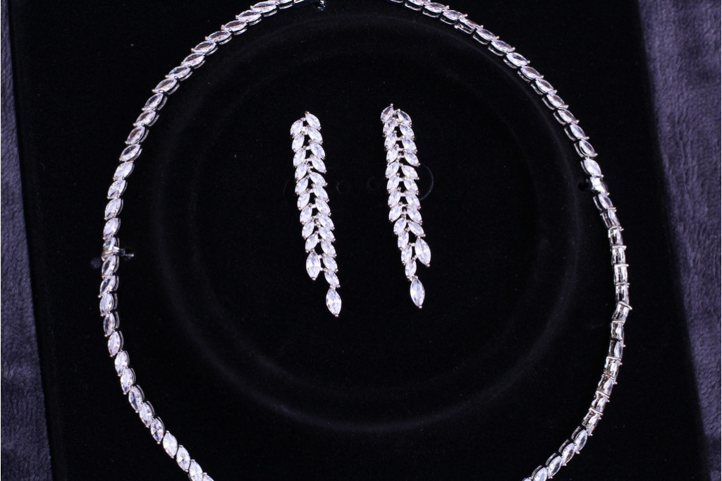 Комплект Колье и серьги Xuping Jewelry Дебора серебристые