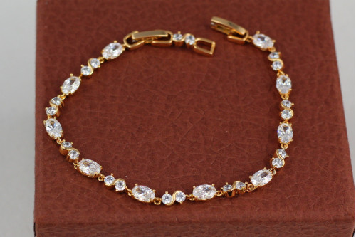 Браслет Xuping Jewelry з білими каменями 19 см 4 мм золотистий