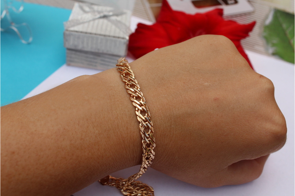 Браслет Xuping Jewelry ромб с огранкой 17 см 6 мм золотистый