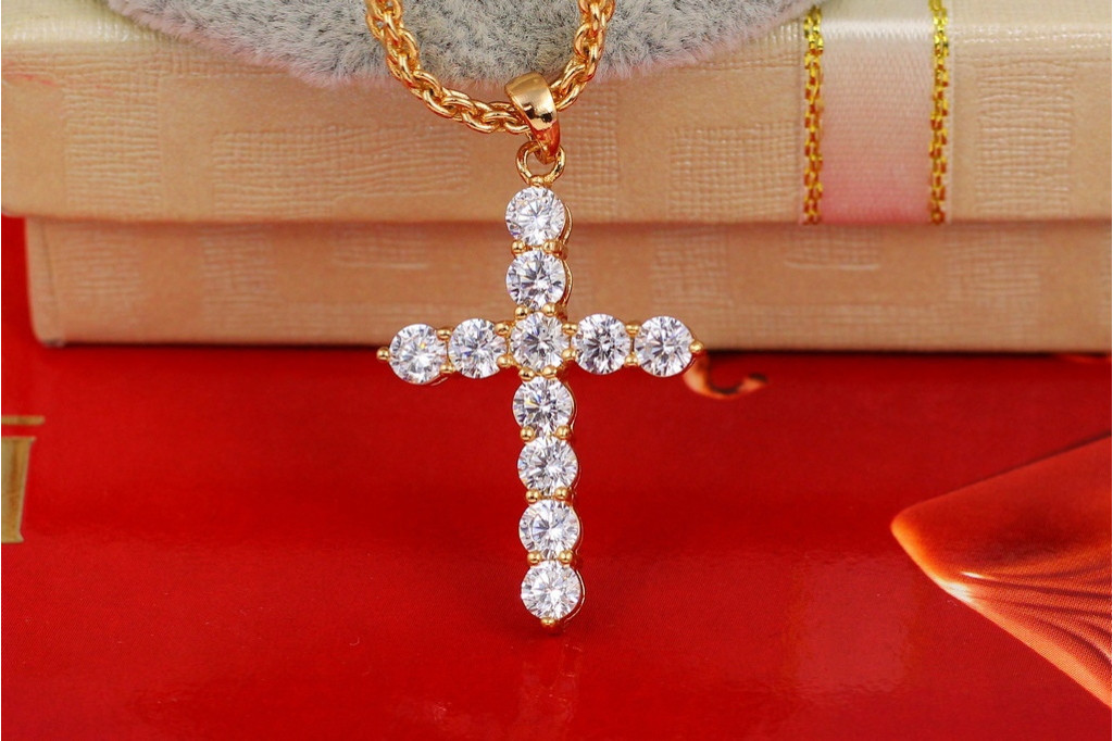 Хрестик Xuping Jewelry з великих фіанітів 3 см золотистий