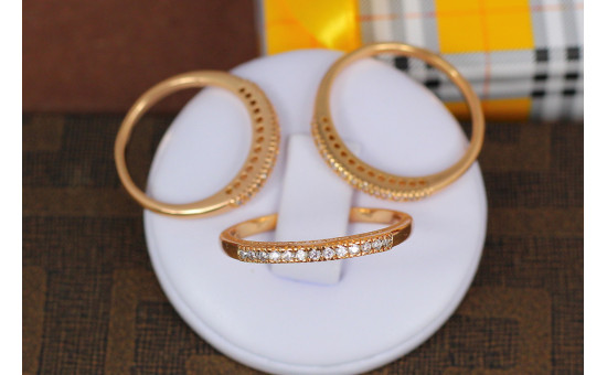 Кольцо  Xuping Jewelry гребешок тонкая дорожка из камней  р 18  золотистое